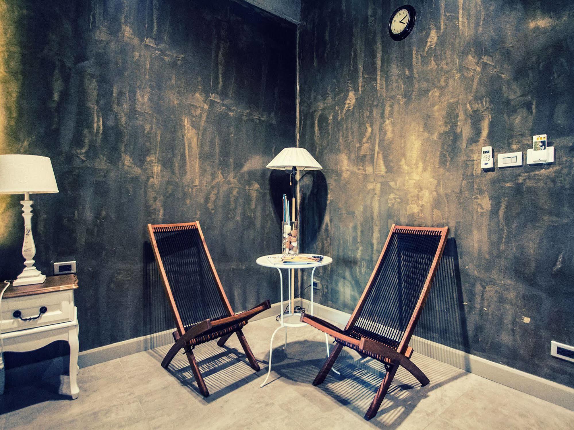 Kroque Boutique & Bistro Ангсила Экстерьер фото